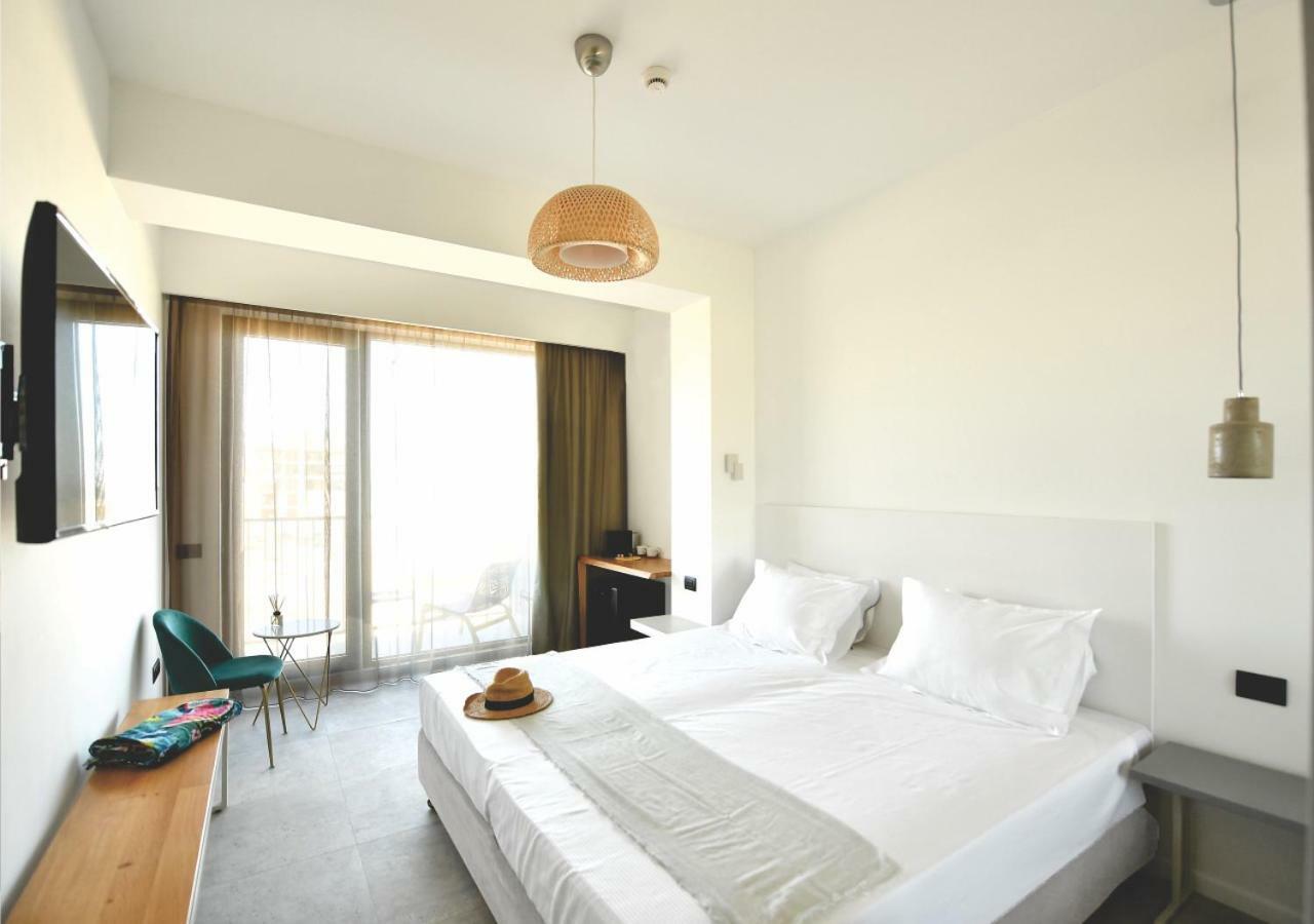 Lemon Cliff Luxury B&B Mamaia Exteriör bild