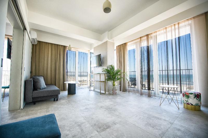 Lemon Cliff Luxury B&B Mamaia Exteriör bild